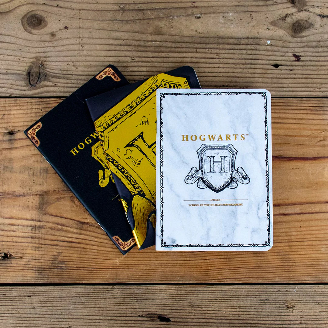 Lot de trois carnets A6 Poudlard Jaune Noire et Blanc