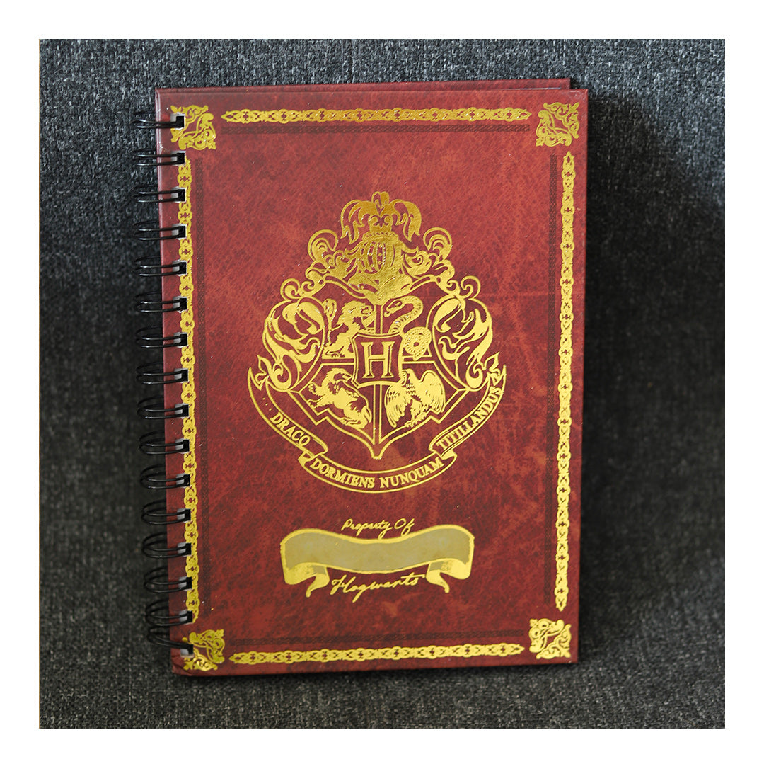 CARNET À SPIRALE ROUGE POUDLARD BOUTIQUE HARRY POTTER LA BOX SUR DEMANDE